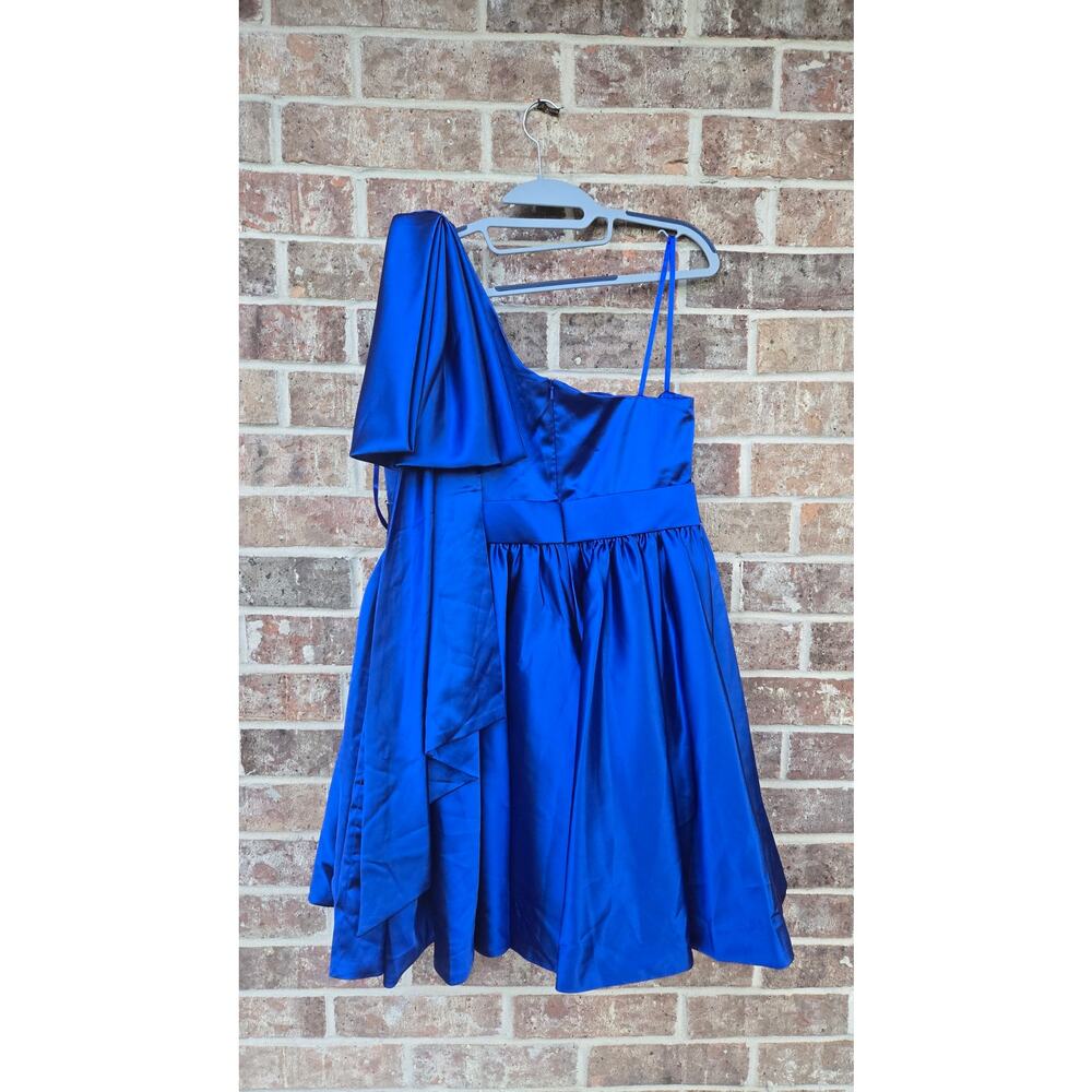Mac Duggal Short Cobalt Blue Hoco Dress Size 10 - Picture 6 of 7